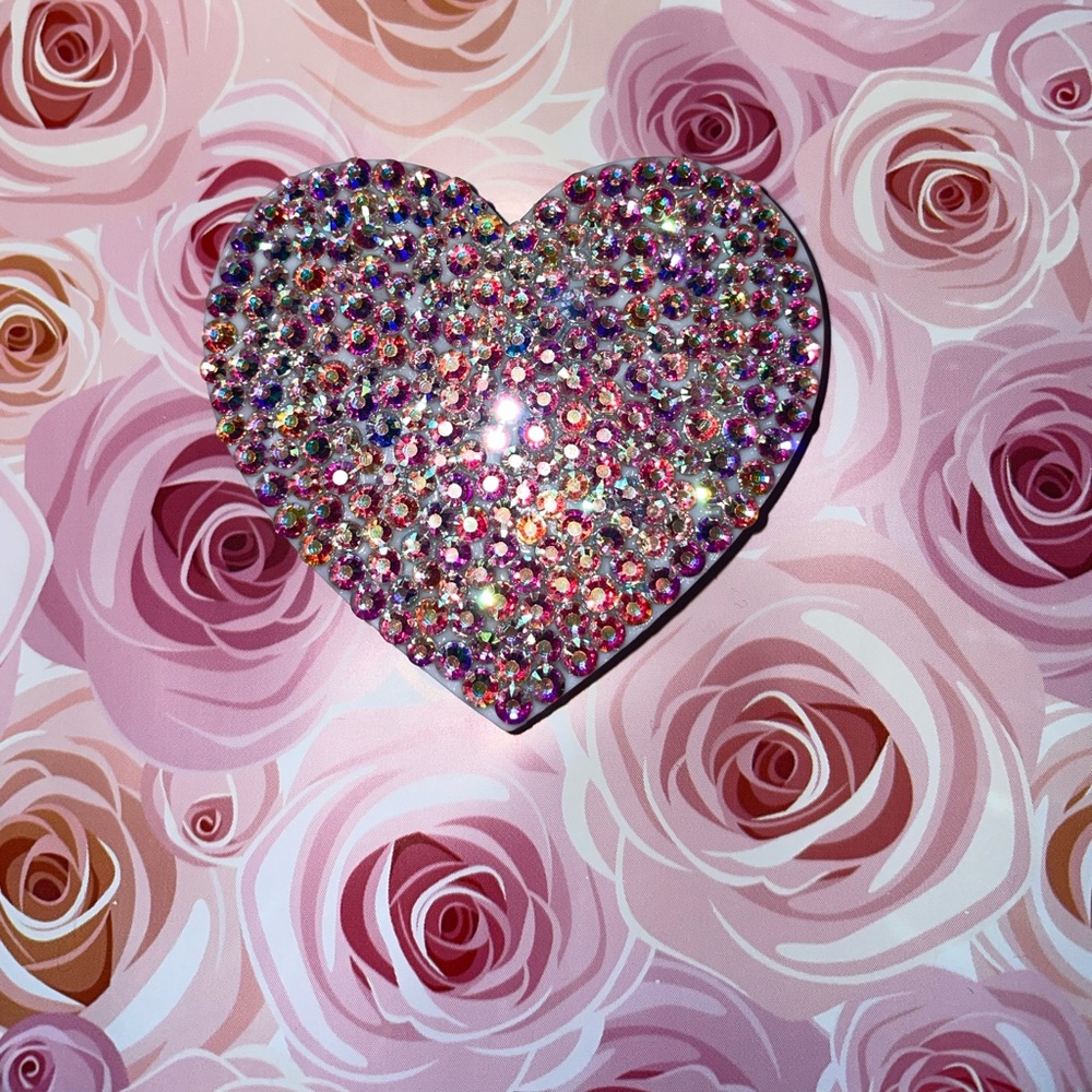 Bling Heart Shaped Phone Grip